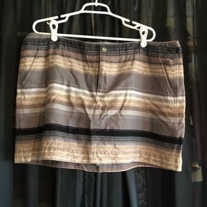 Old Navy striped skirt